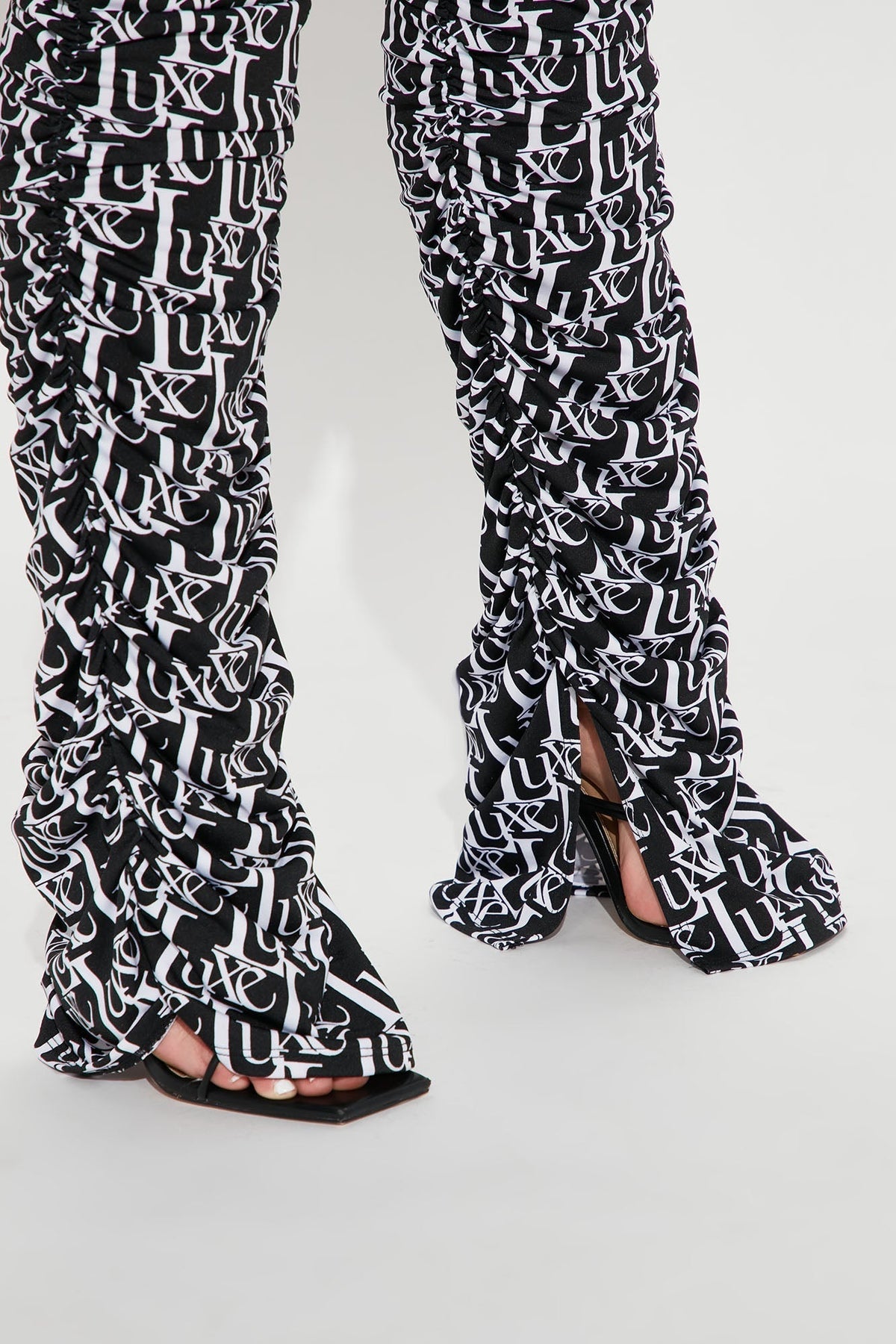 Labeled Luxe Stacked Skinny Pant - Black/White