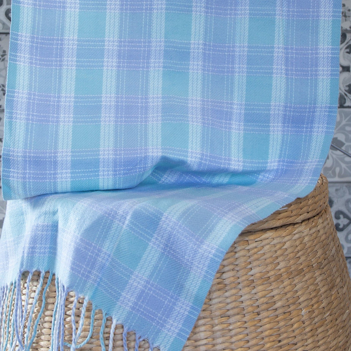 Haxo Scarf