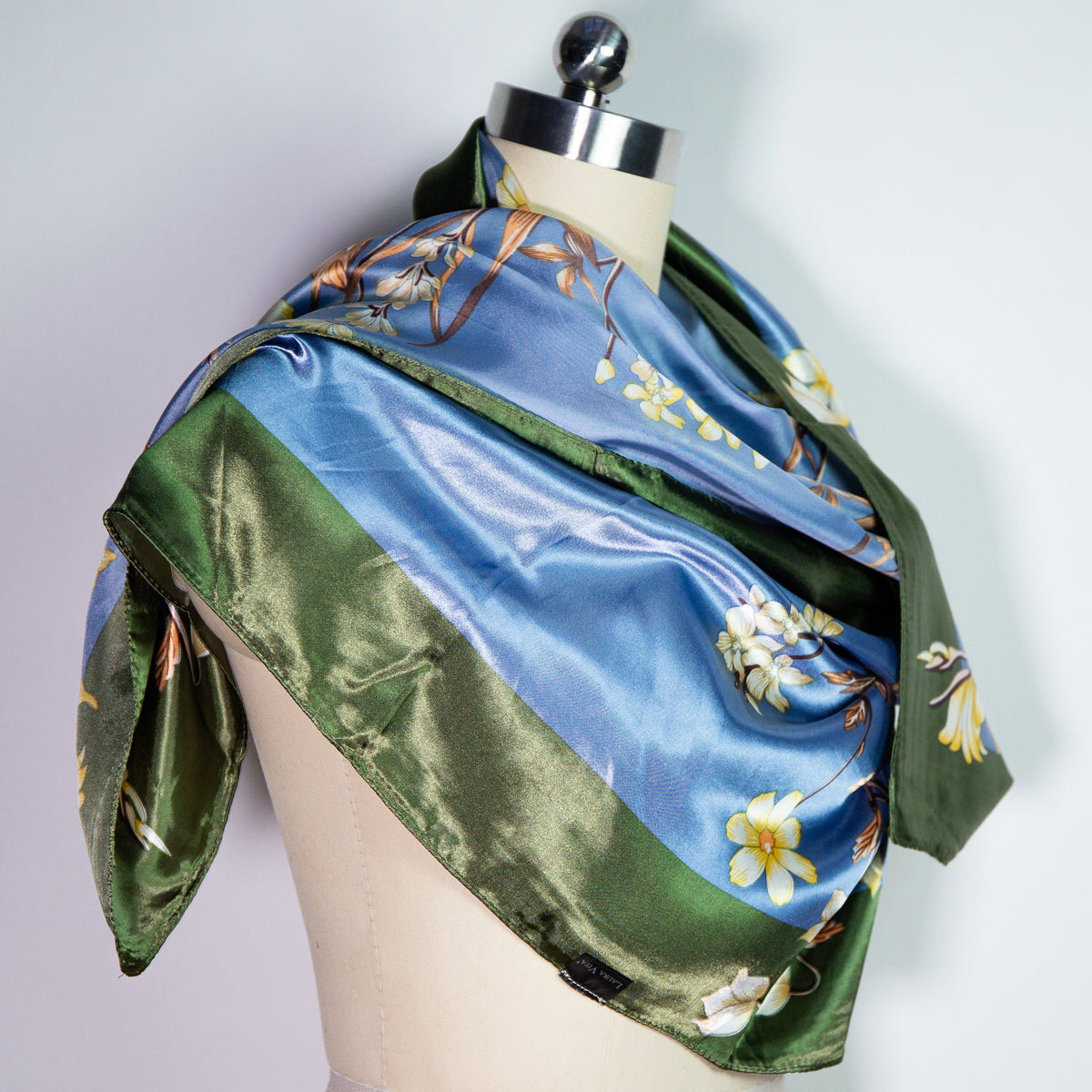 Alina Scarf