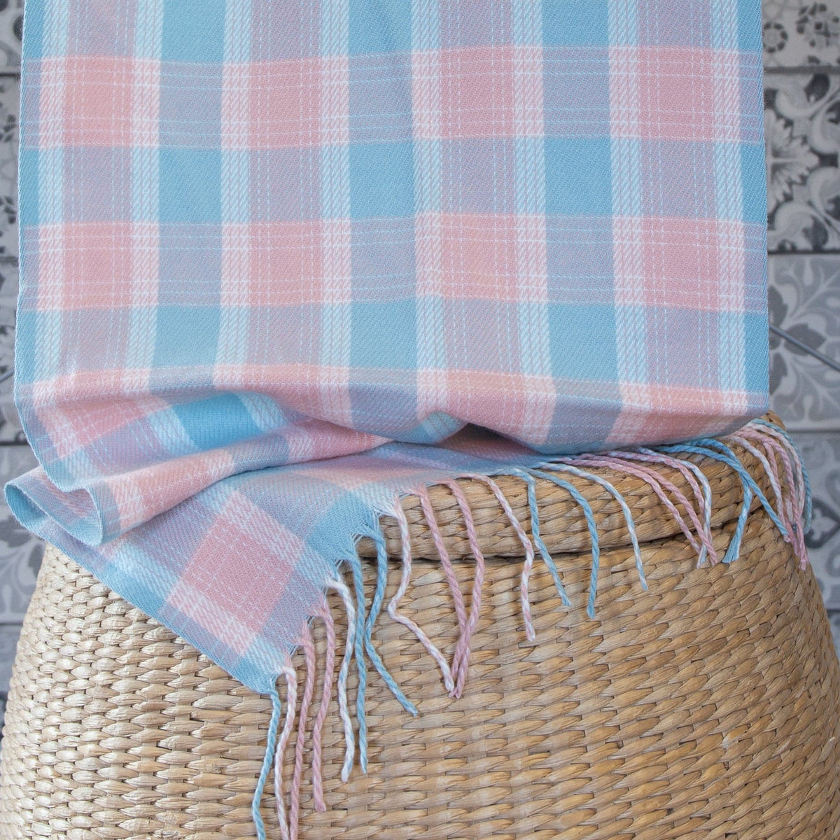 Haxo Scarf