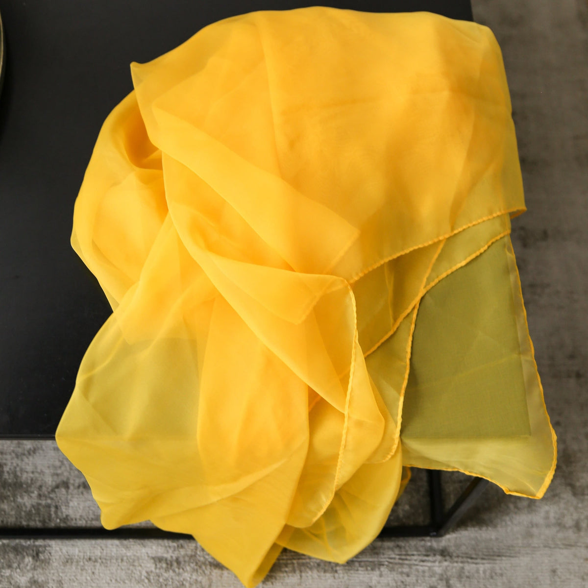 Arenbergo Scarf
