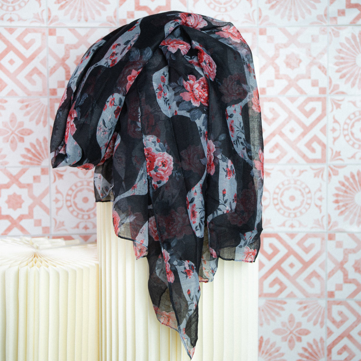 Rouen Scarf